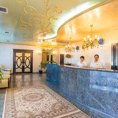 Royal Palace Hotel アルマトイ エクステリア 写真