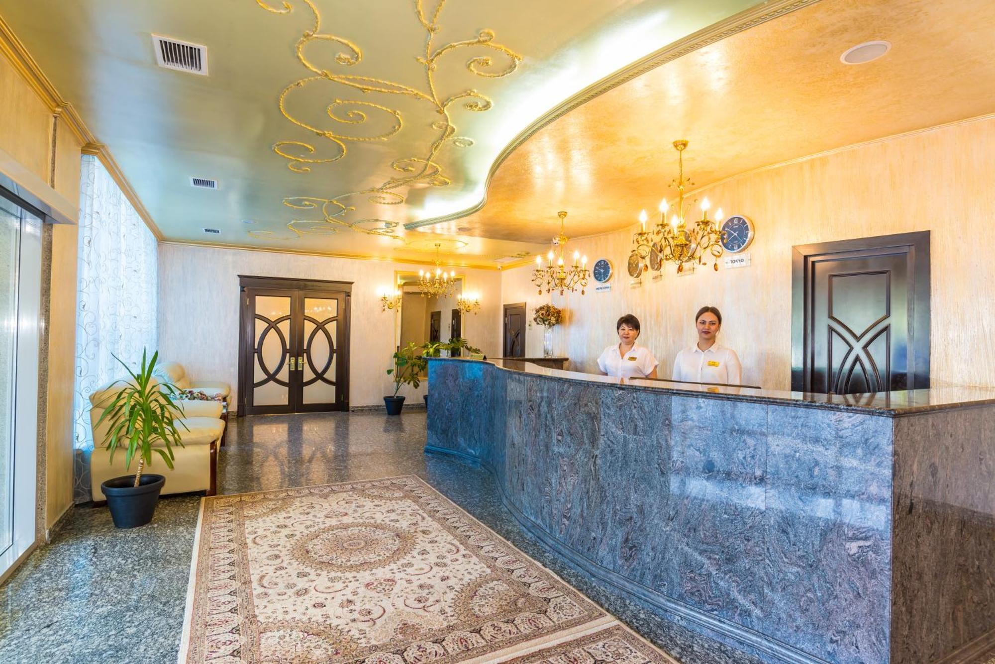 Royal Palace Hotel アルマトイ エクステリア 写真